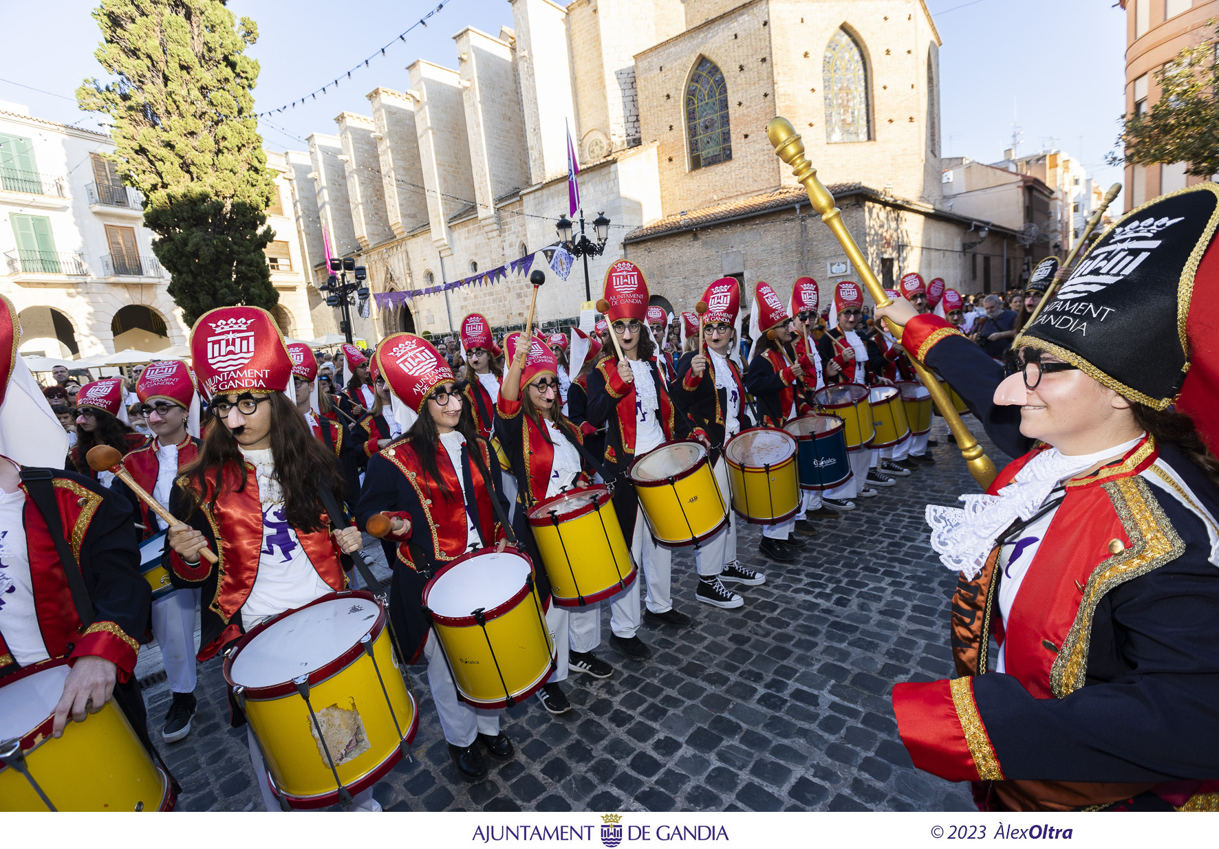 EIXIDA DE LES BANDES